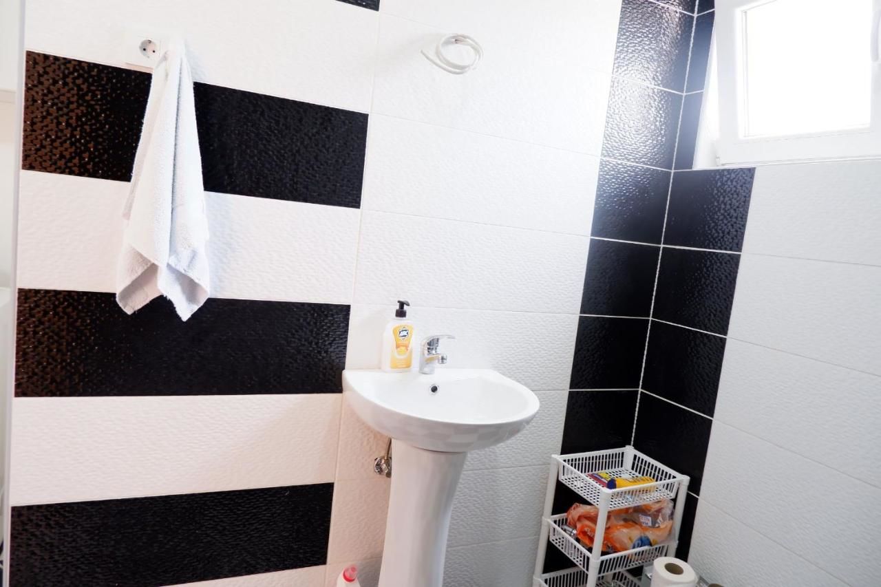 Дома для отпуска Modern house feels like home Ulcinj Дони-Штой