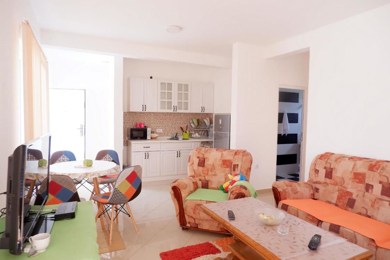 Дома для отпуска Modern house feels like home Ulcinj Дони-Штой