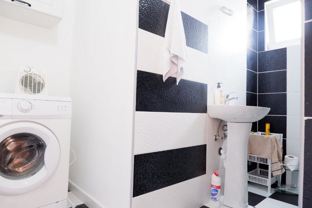 Дома для отпуска Modern house feels like home Ulcinj Дони-Штой