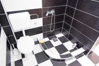 Дома для отпуска Modern house feels like home Ulcinj Дони-Штой Дом с 4 спальнями-27