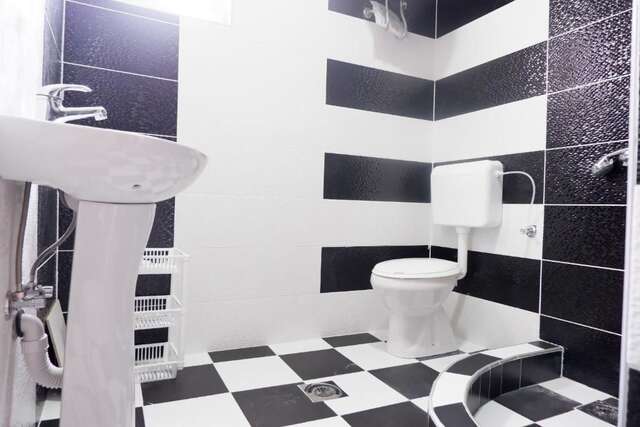 Дома для отпуска Modern house feels like home Ulcinj Дони-Штой-34