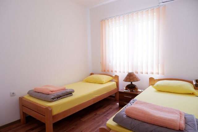 Дома для отпуска Modern house feels like home Ulcinj Дони-Штой-38